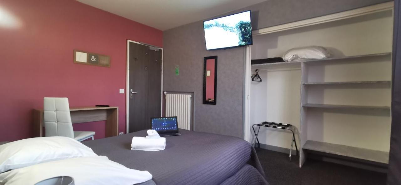 La Vieille Ferme Hotel Les Ancizes-Comps Luaran gambar